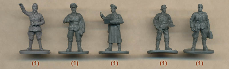 H095 WWII German Command Staff with Kubelwagen Caesar Miniatures 1:72 